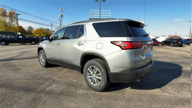 Used 2023 Chevrolet Traverse LT image 6