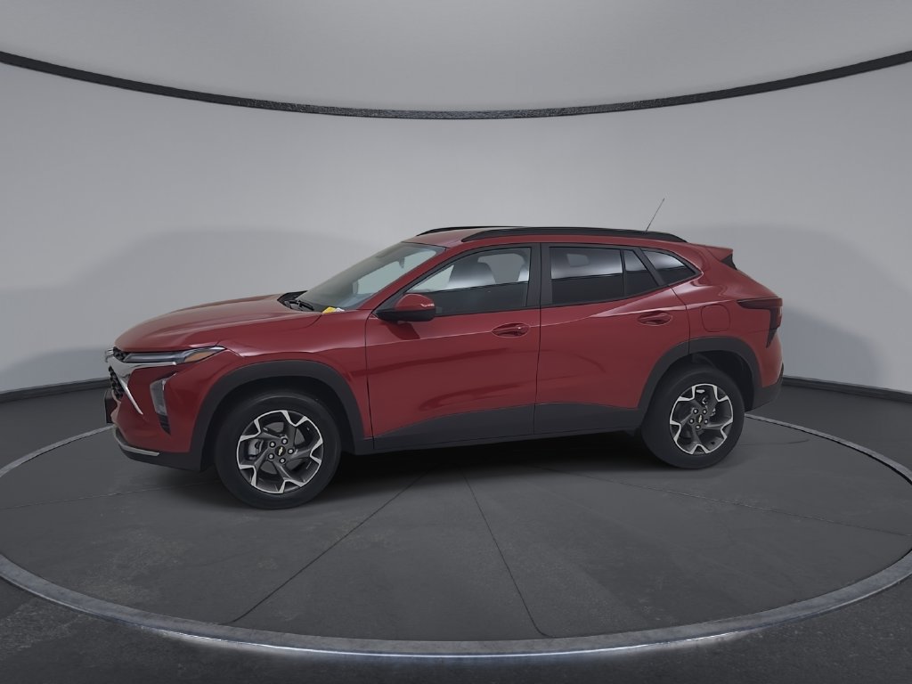 Used 2026 Chevrolet Trax LT w/ Driver Confidence Package FWD image 8