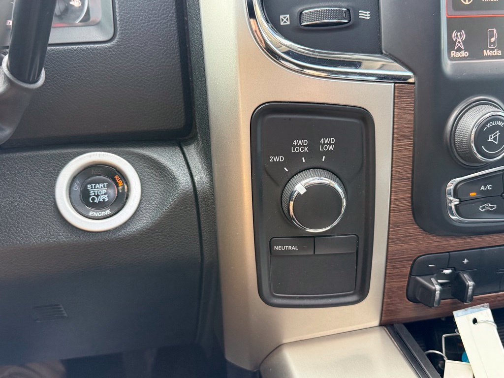 Used 2015 RAM 2500 Laramie AWD/4WD image 39