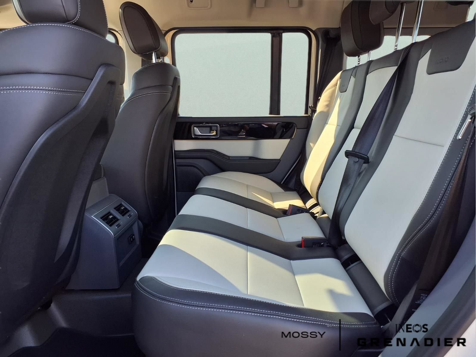 New 2025 INEOS Grenadier Station Wagon AWD/4WD image 8