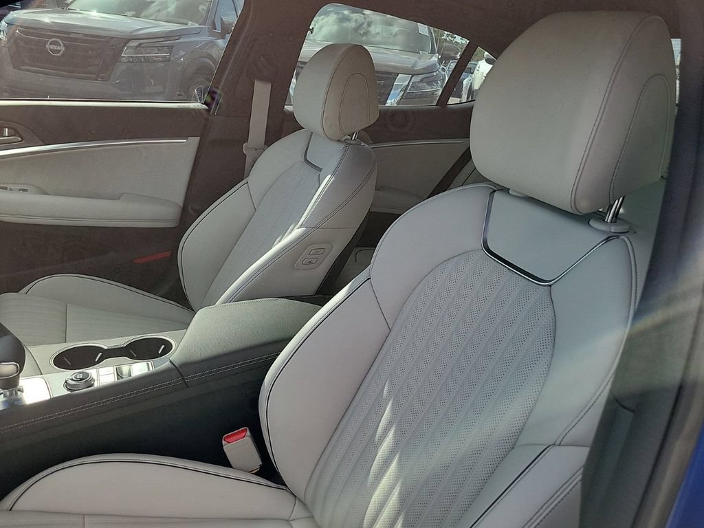 New 2025 Genesis G70 2.5T w/ Sport Prestige Package RWD image 9