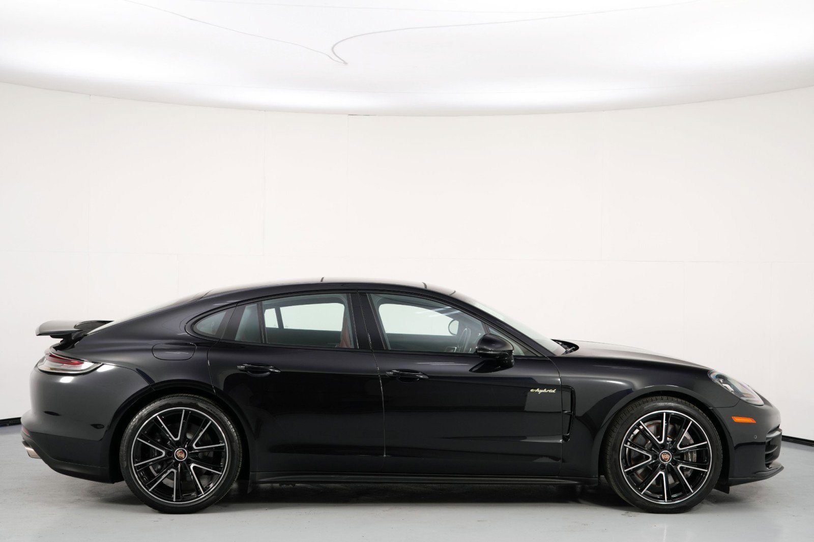 Used 2022 Porsche Panamera 4 w/ Premium Package AWD/4WD image 57