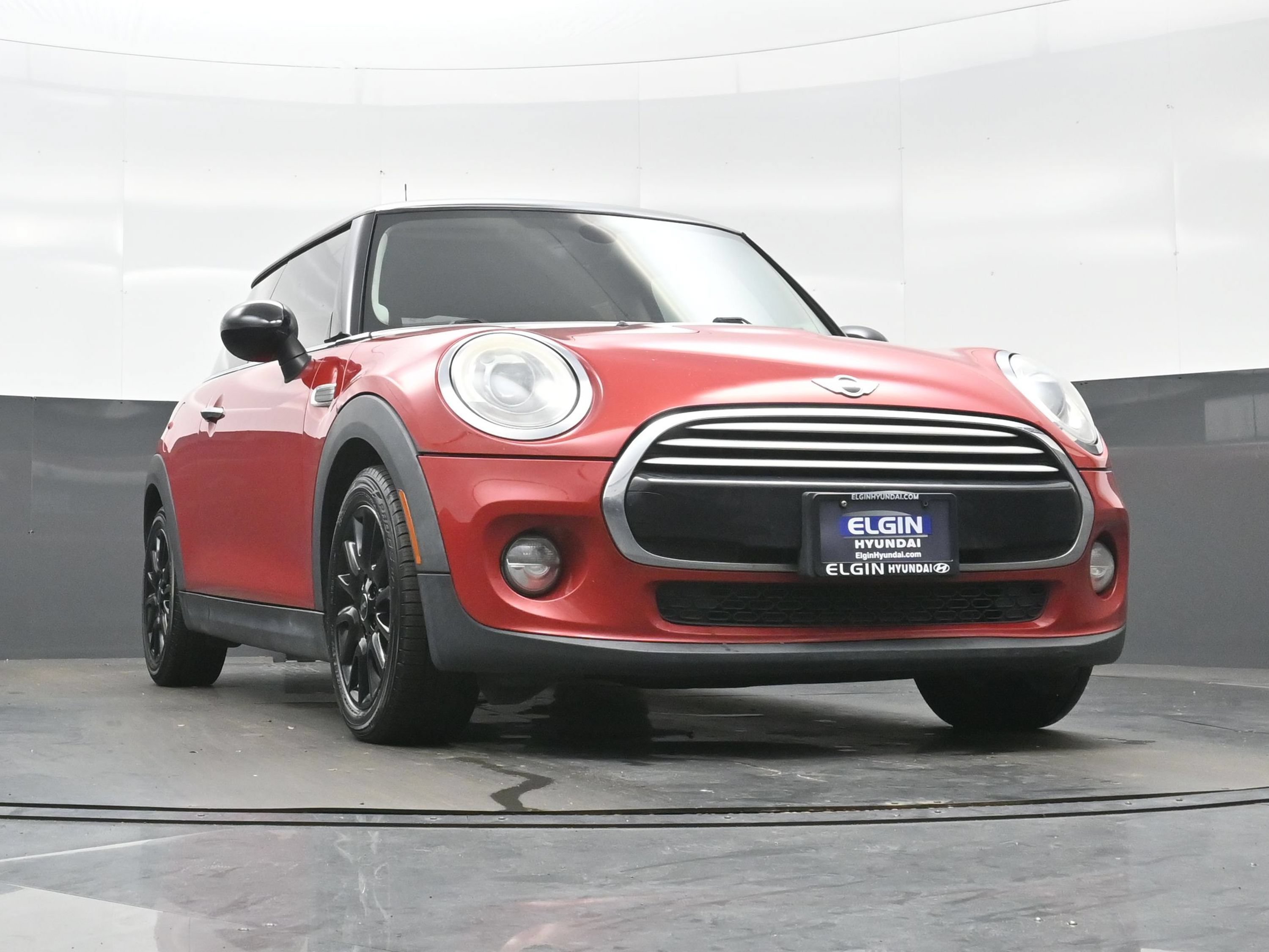 Used 2015 MINI Cooper 2-Door Hardtop FWD image 30