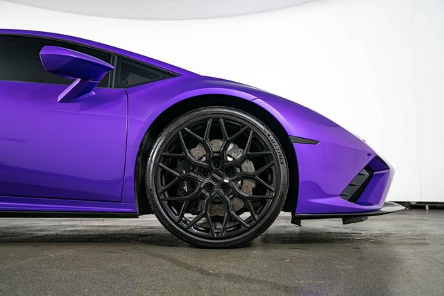 Used 2021 Lamborghini Huracan EVO RWD image 11