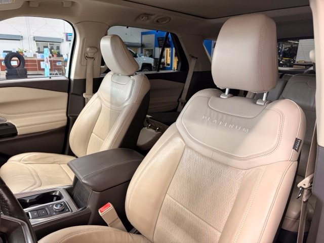 Used 2020 Ford Explorer Platinum w/ Premium Technology Package AWD/4WD image 7