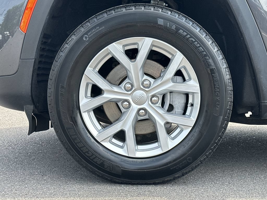 Certified 2023 Jeep Grand Cherokee Limited AWD/4WD image 16
