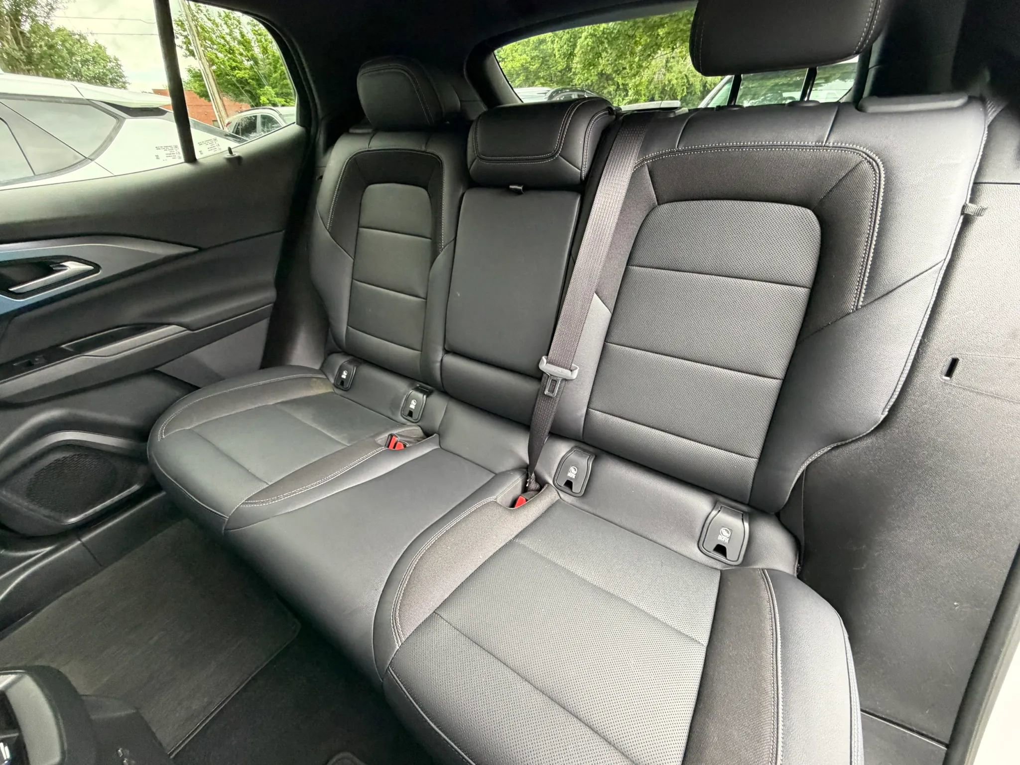 Used 2024 Chevrolet Equinox EV LT FWD image 17