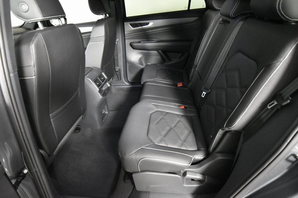 New 2025 Volkswagen Atlas Cross Sport SE image 10