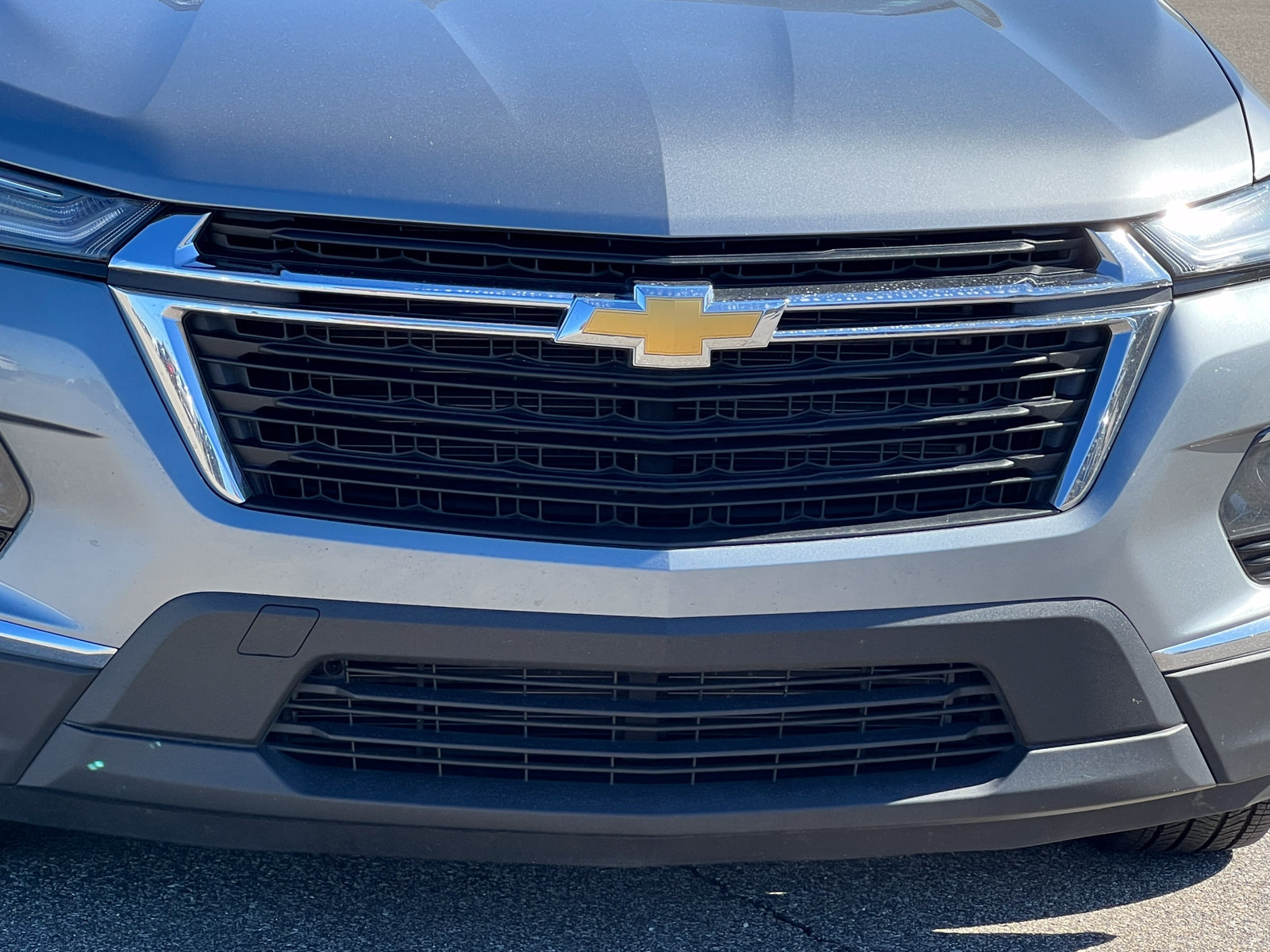 Used 2024 Chevrolet Traverse LS w/ Safety Package FWD image 43