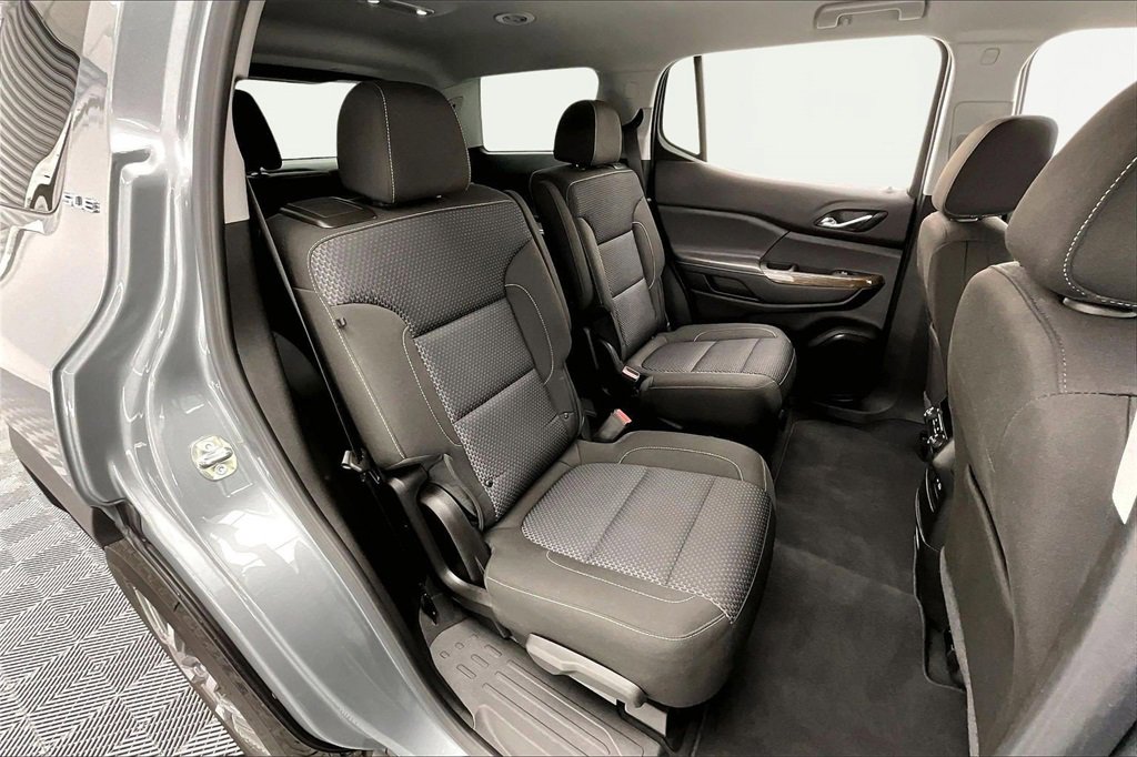 Used 2023 GMC Acadia SLE w/ Driver Convenience Package image 27