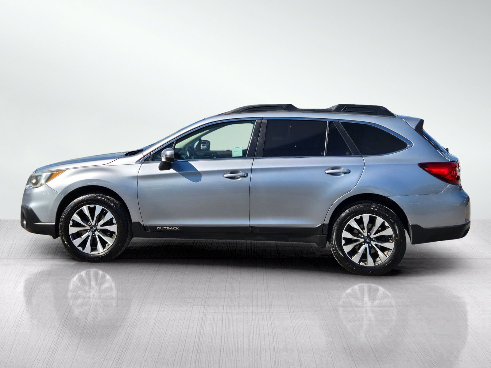 Used 2016 Subaru Outback 3.6R Limited AWD/4WD image 7