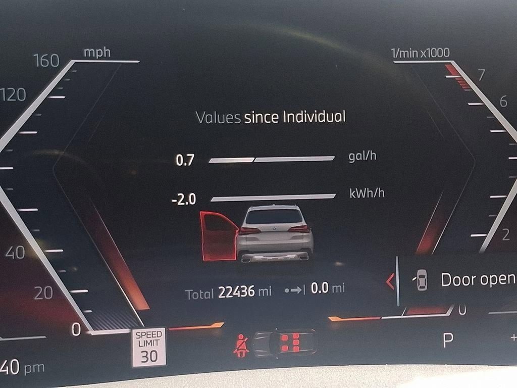 Certified 2025 BMW X5 xDrive50e w/ Climate Comfort Package image 21