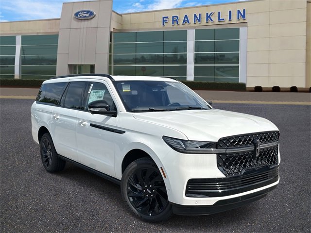 New 2025 Lincoln Navigator L Reserve w/ Jet Appearance Package