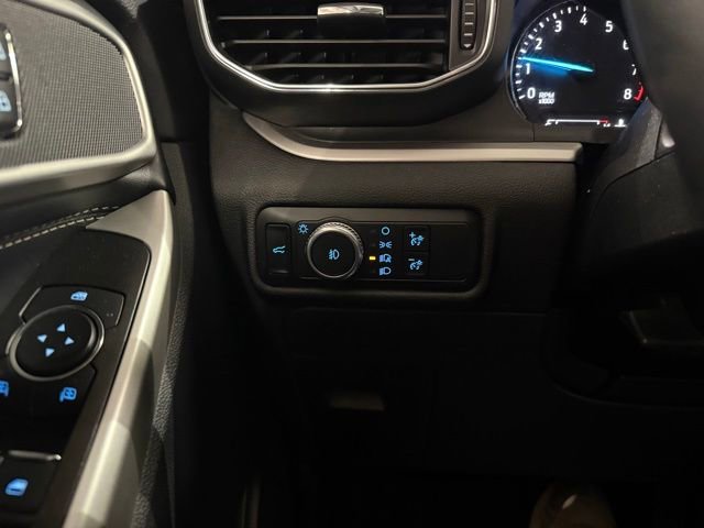 Used 2021 Ford Explorer XLT w/ Equipment Group 202A image 18