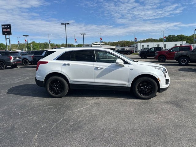 Used 2018 Cadillac XT5 Luxury w/ Driver Awareness Package AWD/4WD image 4