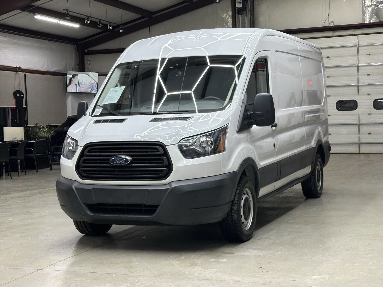 Used 2019 Ford Transit 150 148 Medium Roof image 5