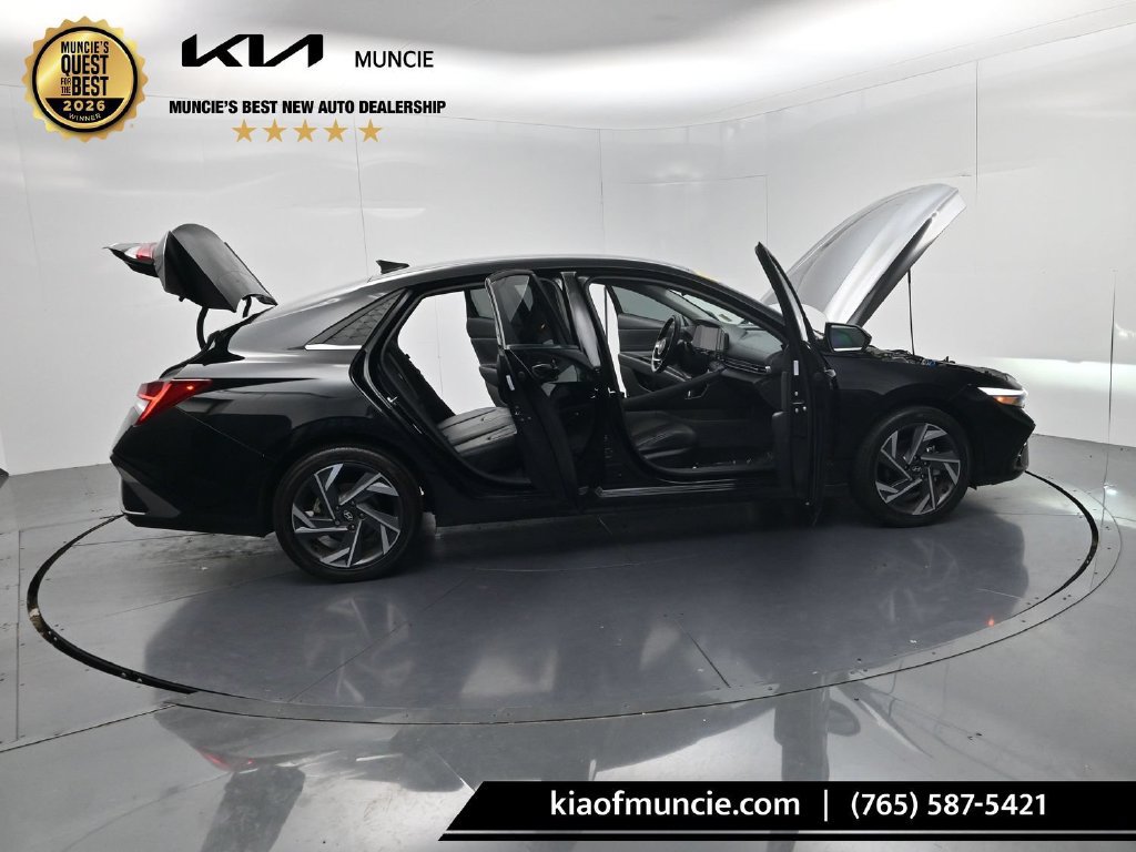 Used 2025 Hyundai Elantra Limited w/ Cargo Package FWD image 57