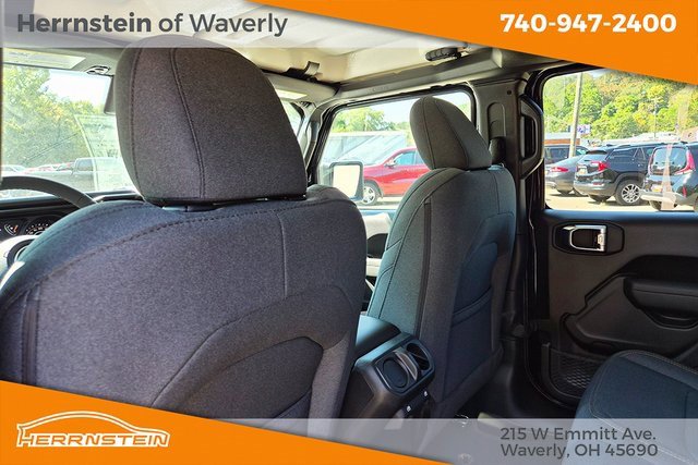 New 2025 Jeep Gladiator Sport image 21