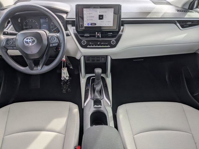 Used 2025 Toyota Corolla Cross L image 11