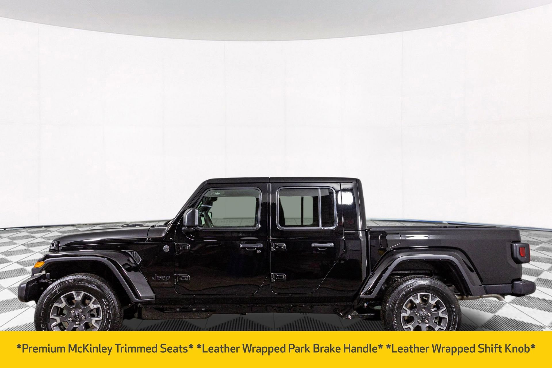 New 2026 Jeep Gladiator Sport AWD/4WD image 23
