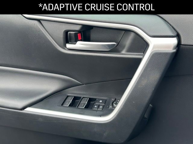 Used 2022 Toyota RAV4 XLE w/ Carpet Mat Package (TMS) image 12