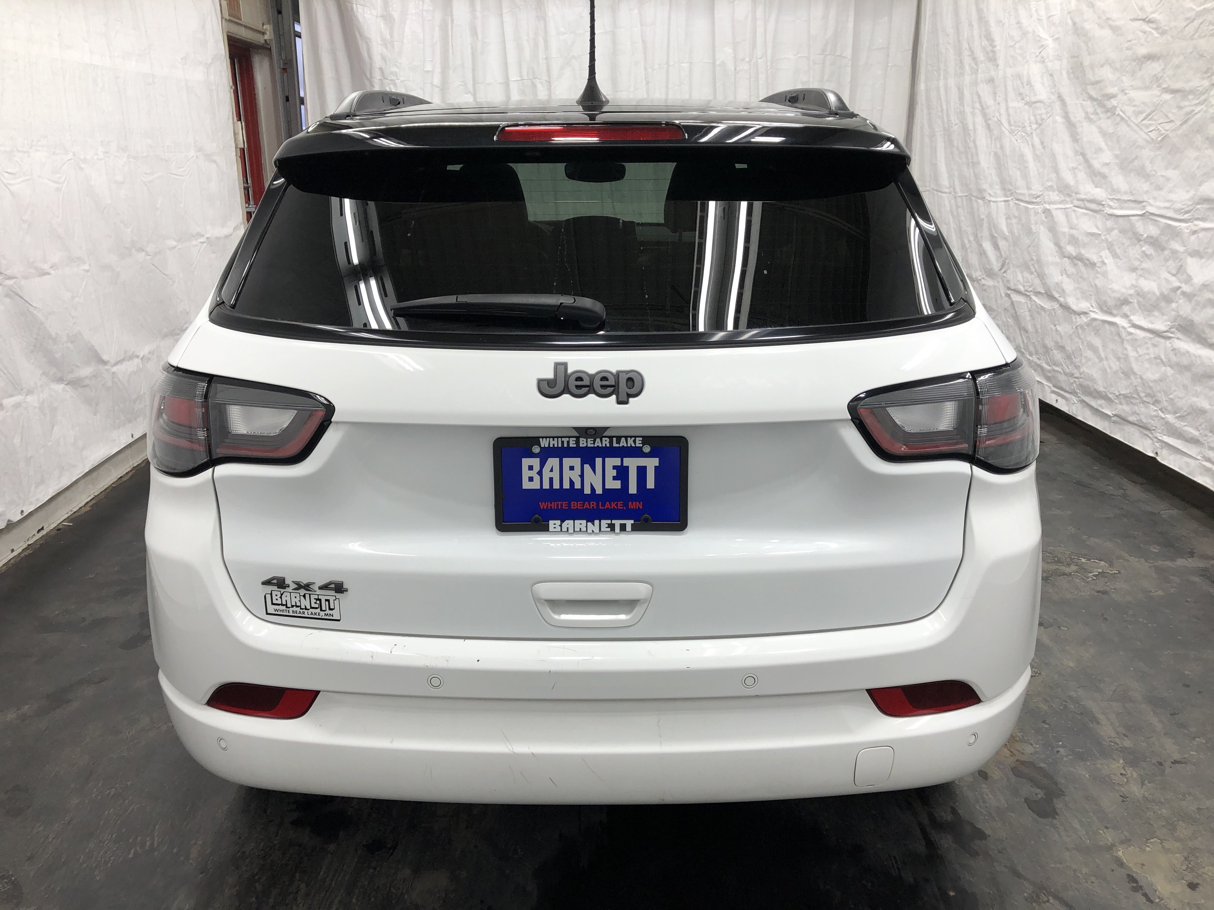 Certified 2024 Jeep Compass Limited w/ High Altitude Package AWD/4WD image 9