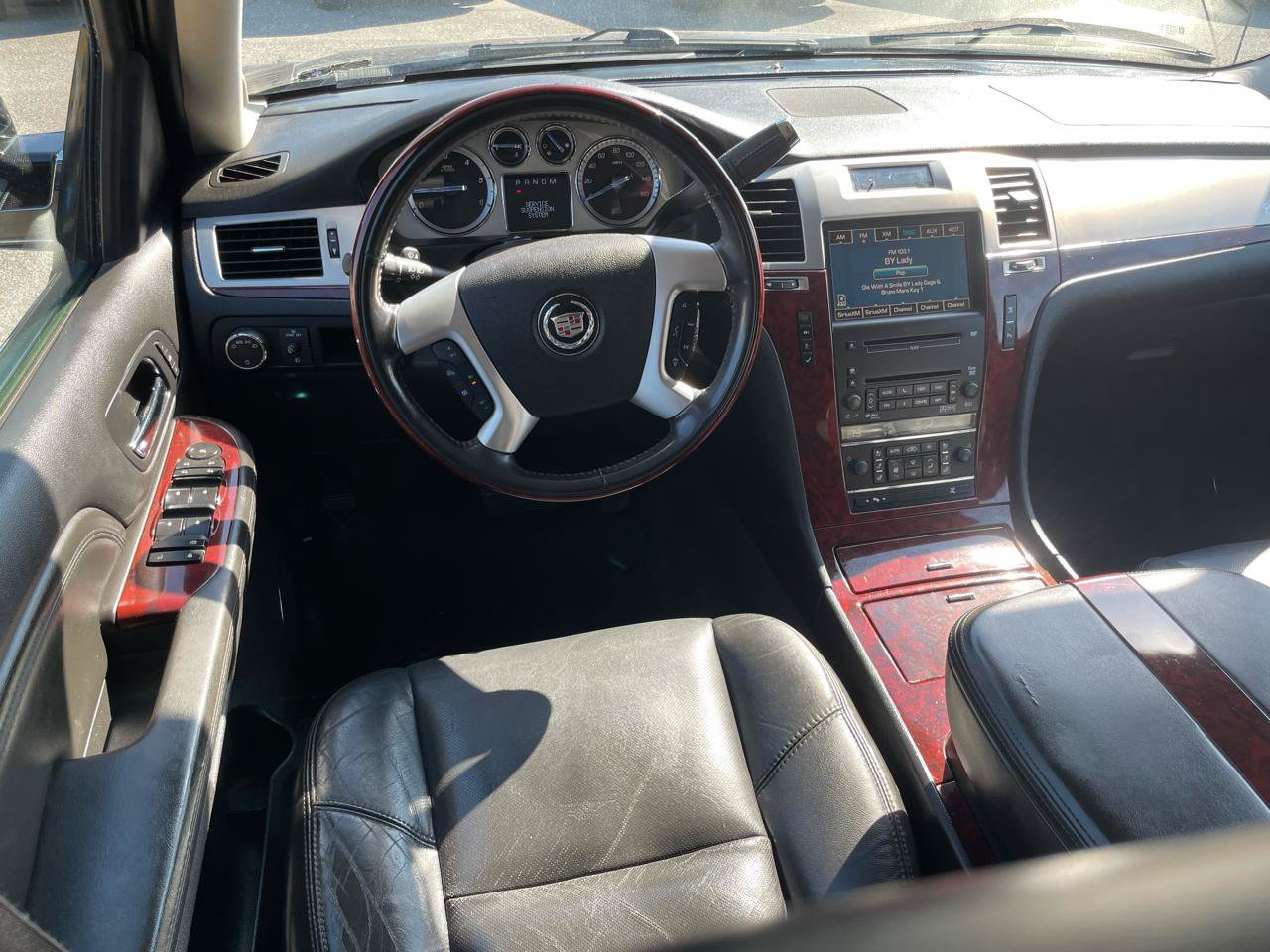 Used 2009 Cadillac Escalade EXT AWD/4WD image 29