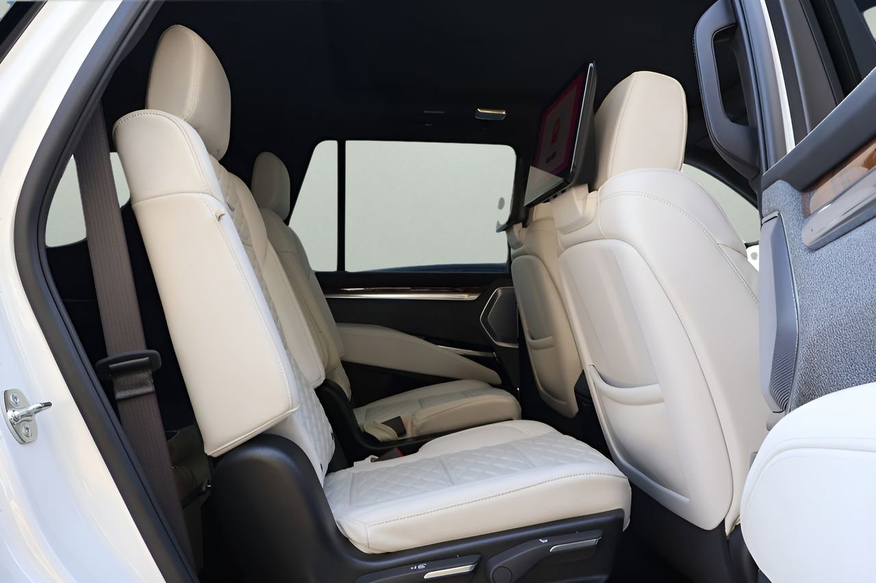 Certified 2025 Cadillac Escalade Sport Platinum image 23