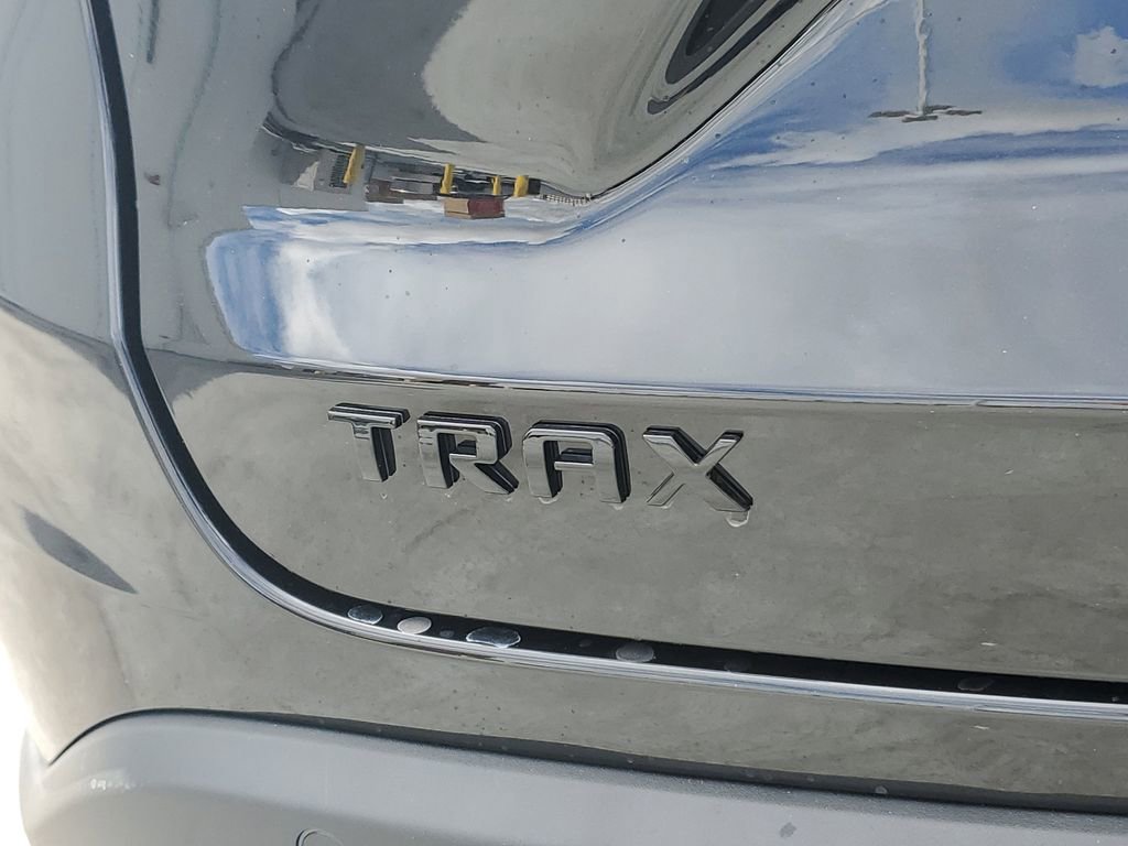 New 2026 Chevrolet Trax RS w/ Sunroof Package FWD image 8