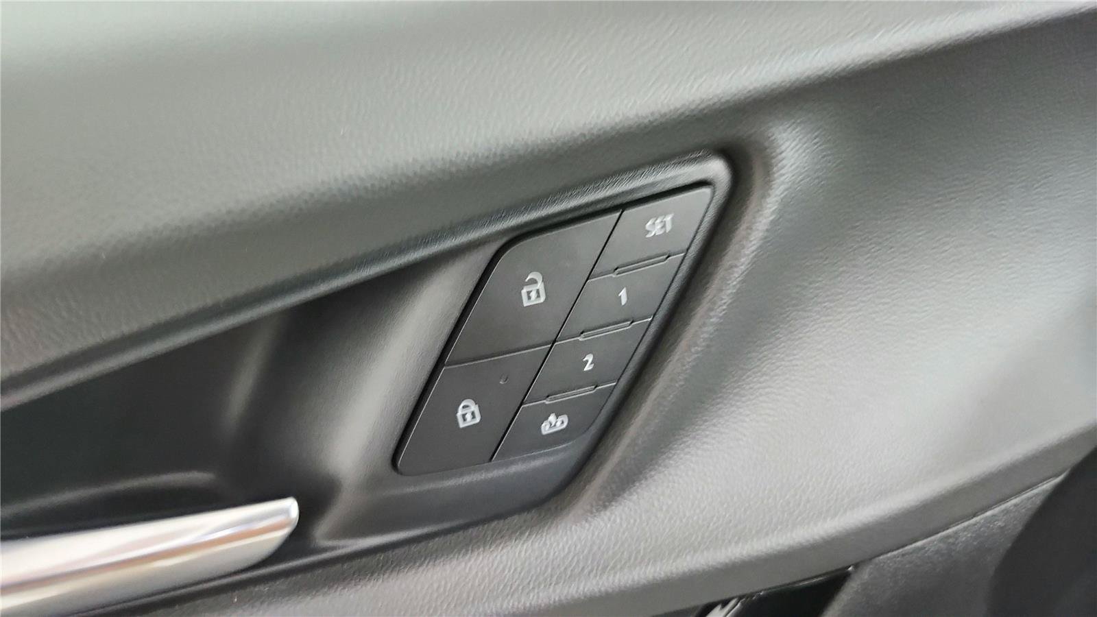New 2027 Chevrolet Equinox RS w/ Safety and Technology Package AWD/4WD image 19
