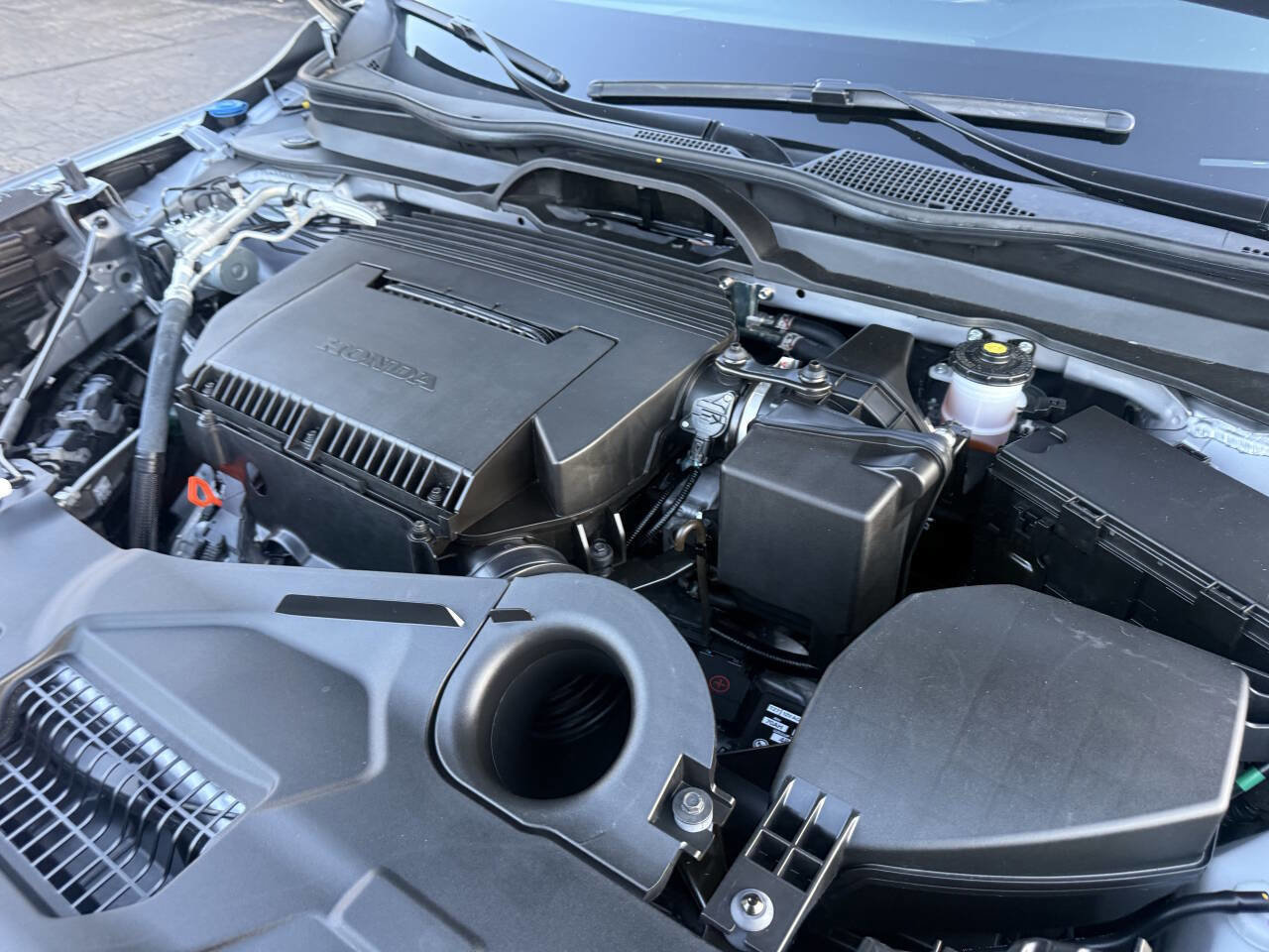 Used 2025 Honda Pilot Touring image 13