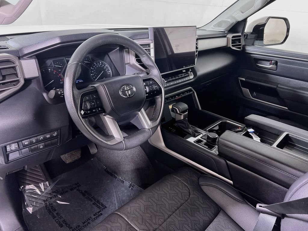 Used 2023 Toyota Tundra Limited AWD/4WD image 9