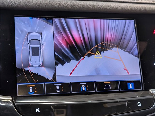 Used 2024 Cadillac XT6 Sport w/ Technology Package image 36