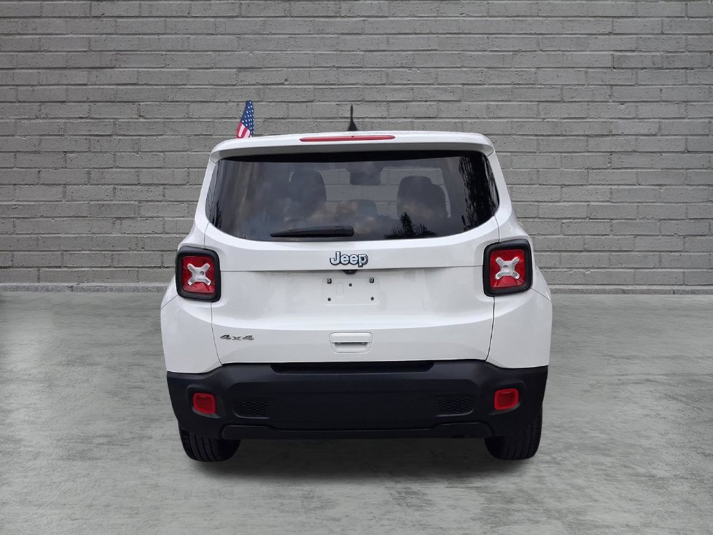 Used 2023 Jeep Renegade Latitude AWD/4WD image 9