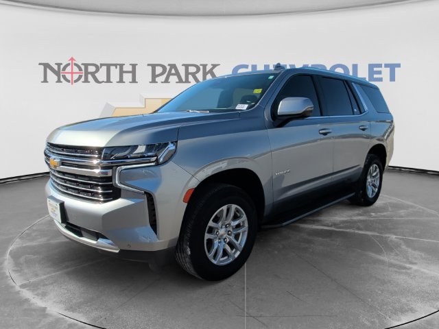 Used 2024 Chevrolet Tahoe LT w/ Luxury Package RWD image 7