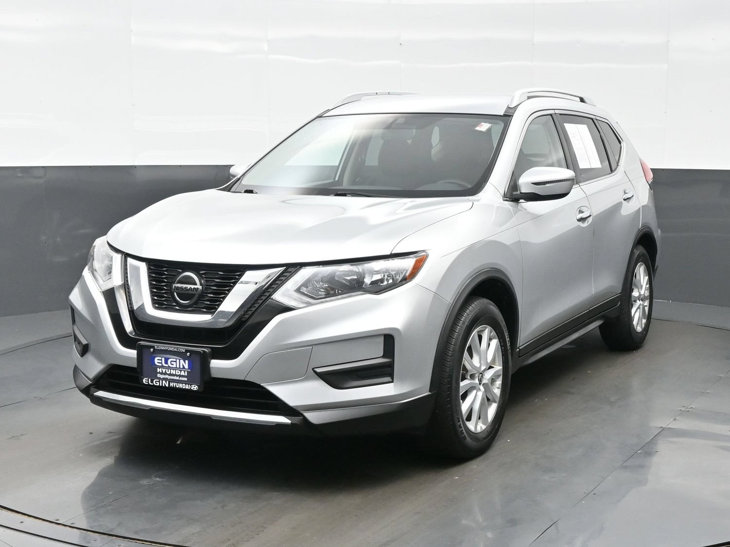 Used 2018 Nissan Rogue SV