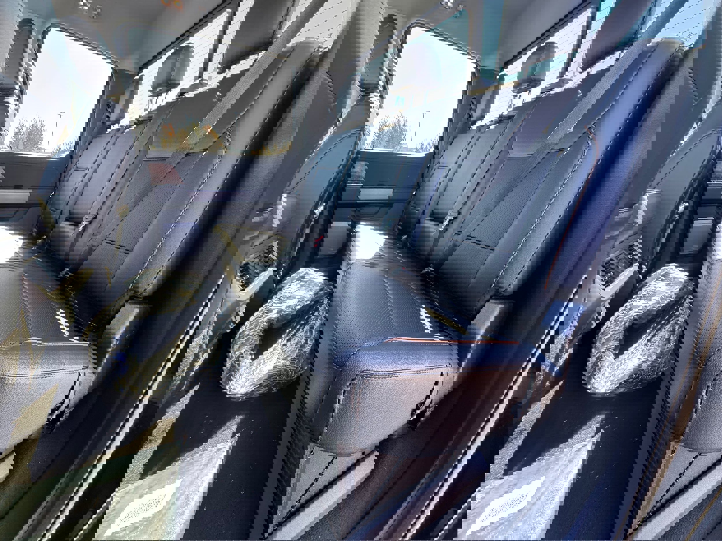 New 2026 Ford F250 Lariat w/ Black Appearance Package image 22