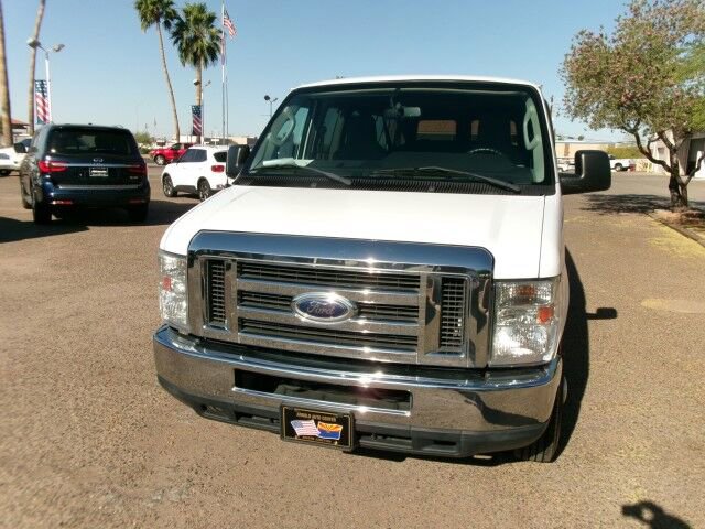 Used 2013 Ford E-350 and Econoline 350 XLT RWD image 2