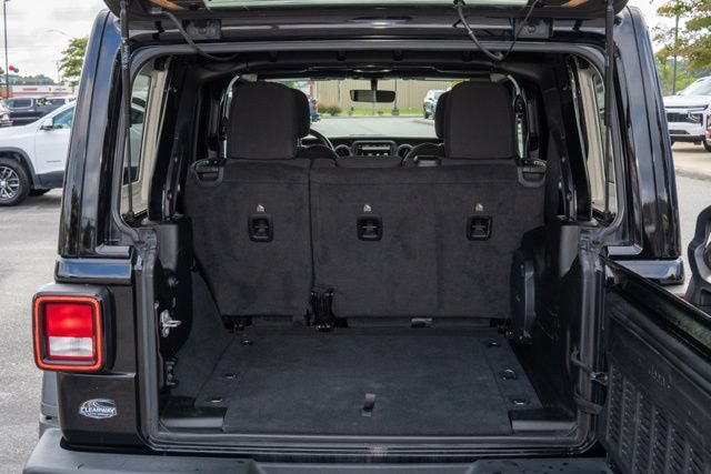 Used 2022 Jeep Wrangler Unlimited Sport w/ Sun And Sound Package AWD/4WD image 11