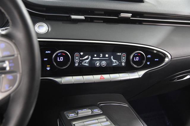 Certified 2024 Genesis GV70 2.5T w/ Select Package image 14
