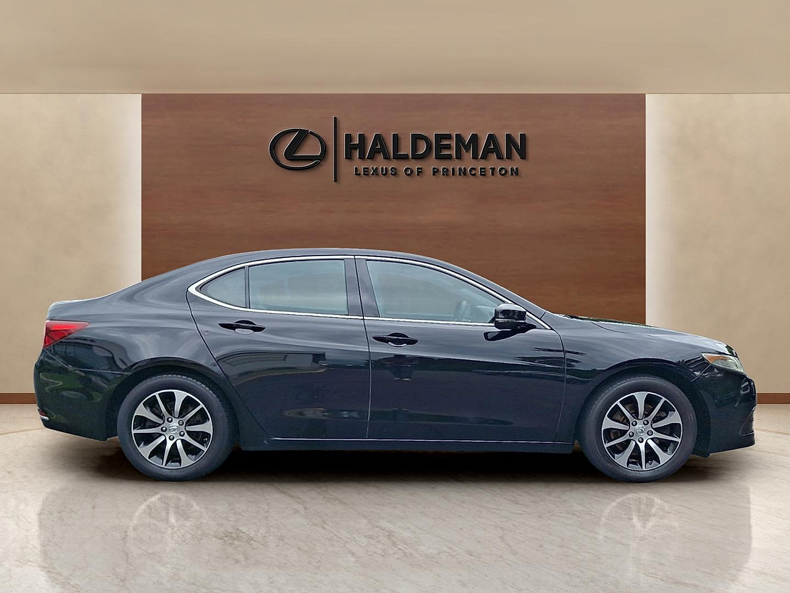 Used 2015 Acura TLX FWD image 7