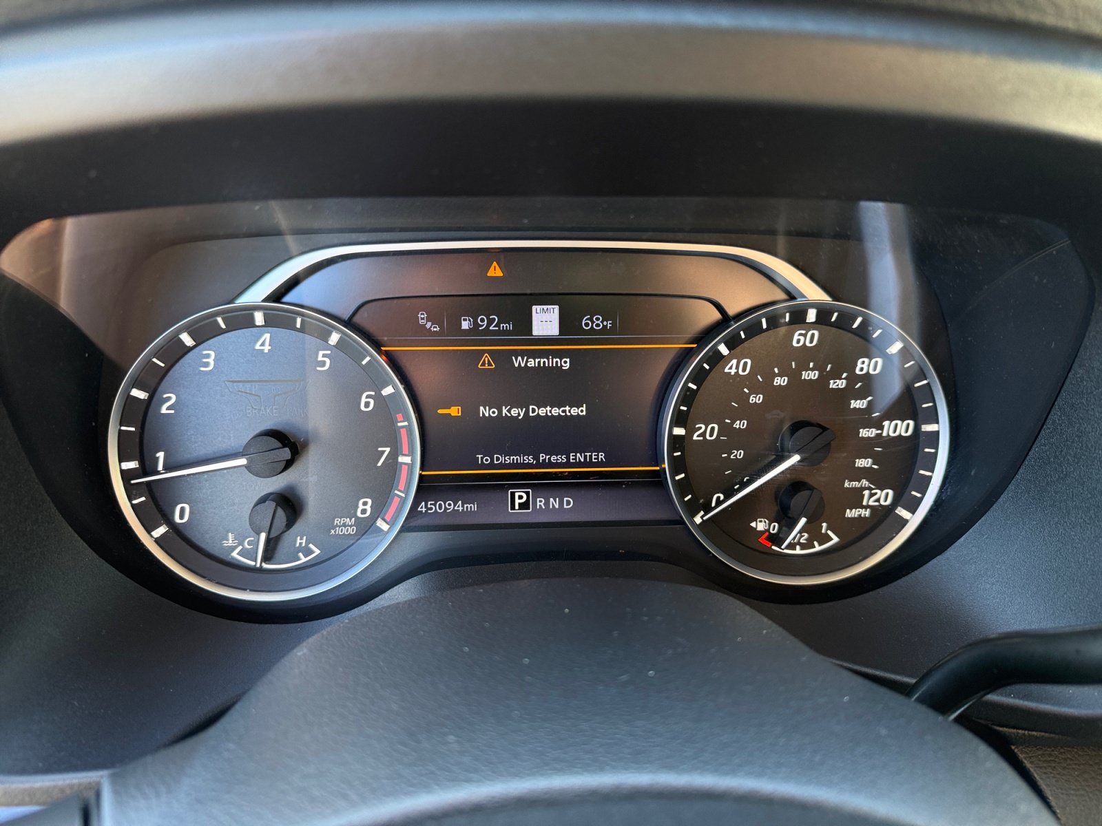 Used 2021 Nissan Titan SV w/ SV Convenience Package RWD image 11
