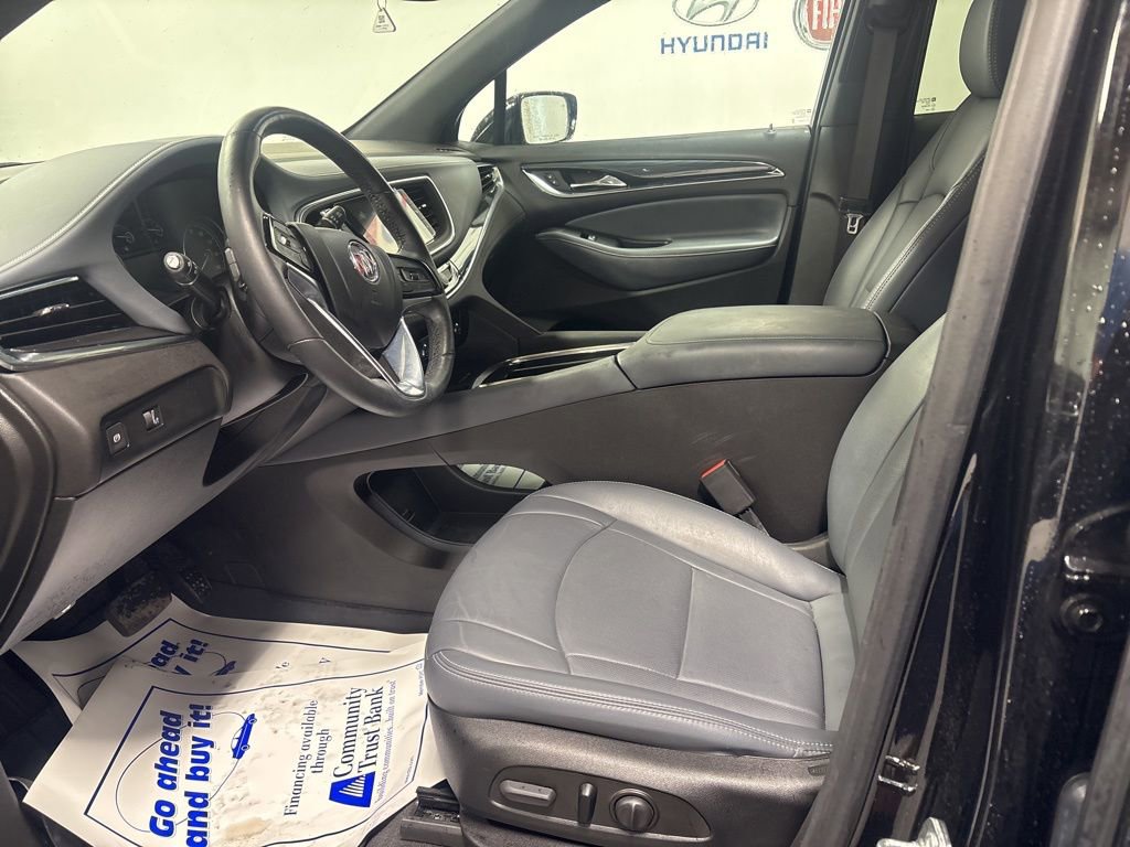 Used 2024 Buick Enclave Essence w/ Sport Touring Edition FWD image 8
