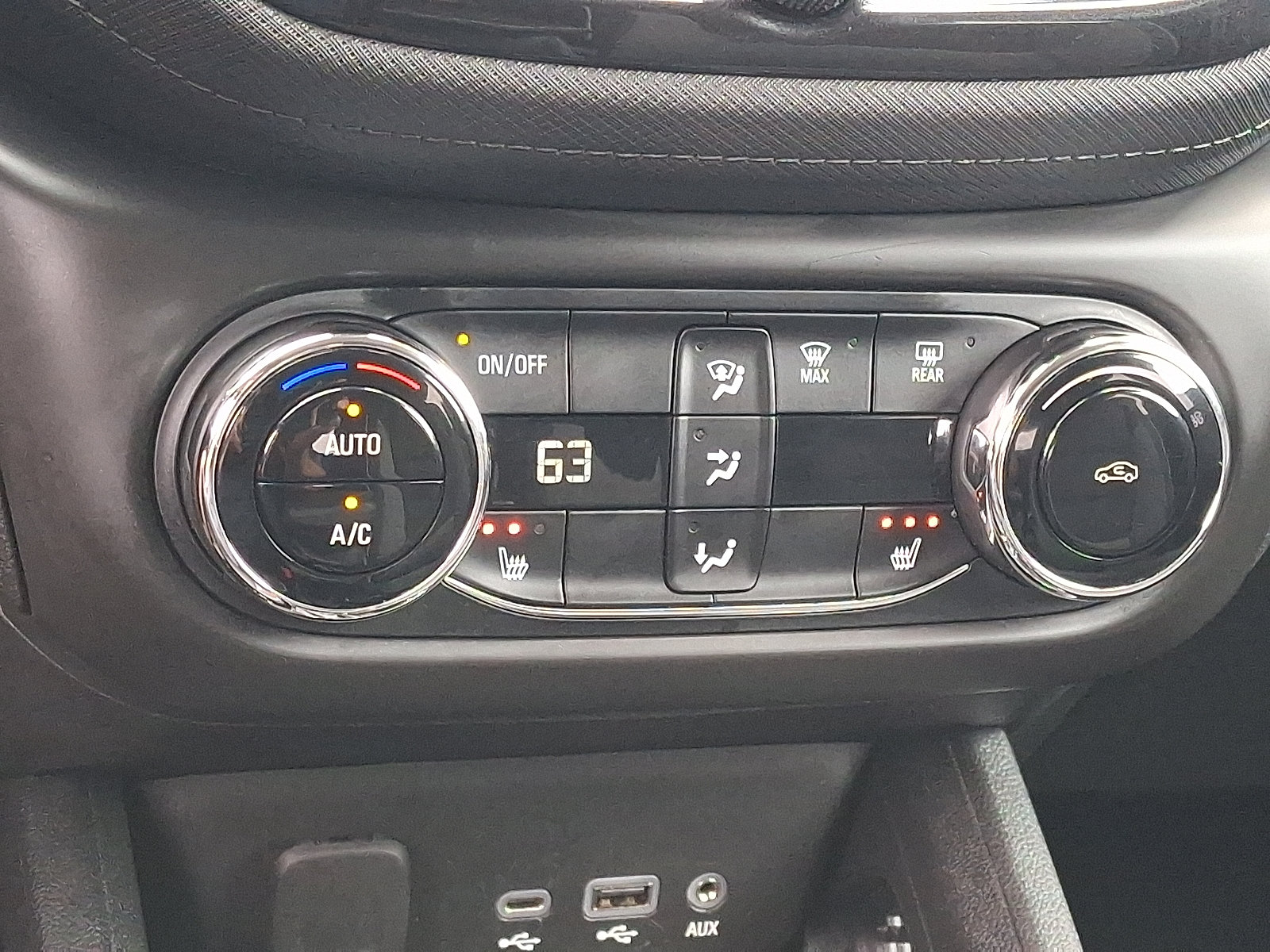 Used 2023 Chevrolet TrailBlazer LT w/ Convenience Package AWD/4WD image 17