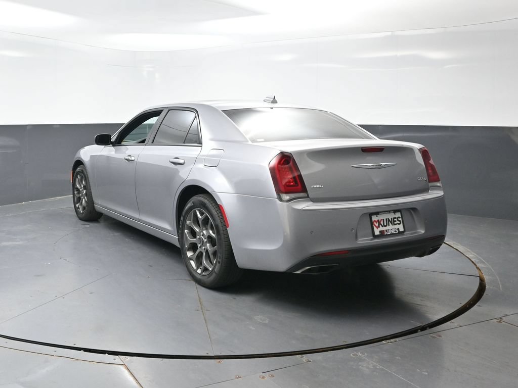 Used 2018 Chrysler 300 S w/ 300S Premium Group 2 AWD/4WD image 12