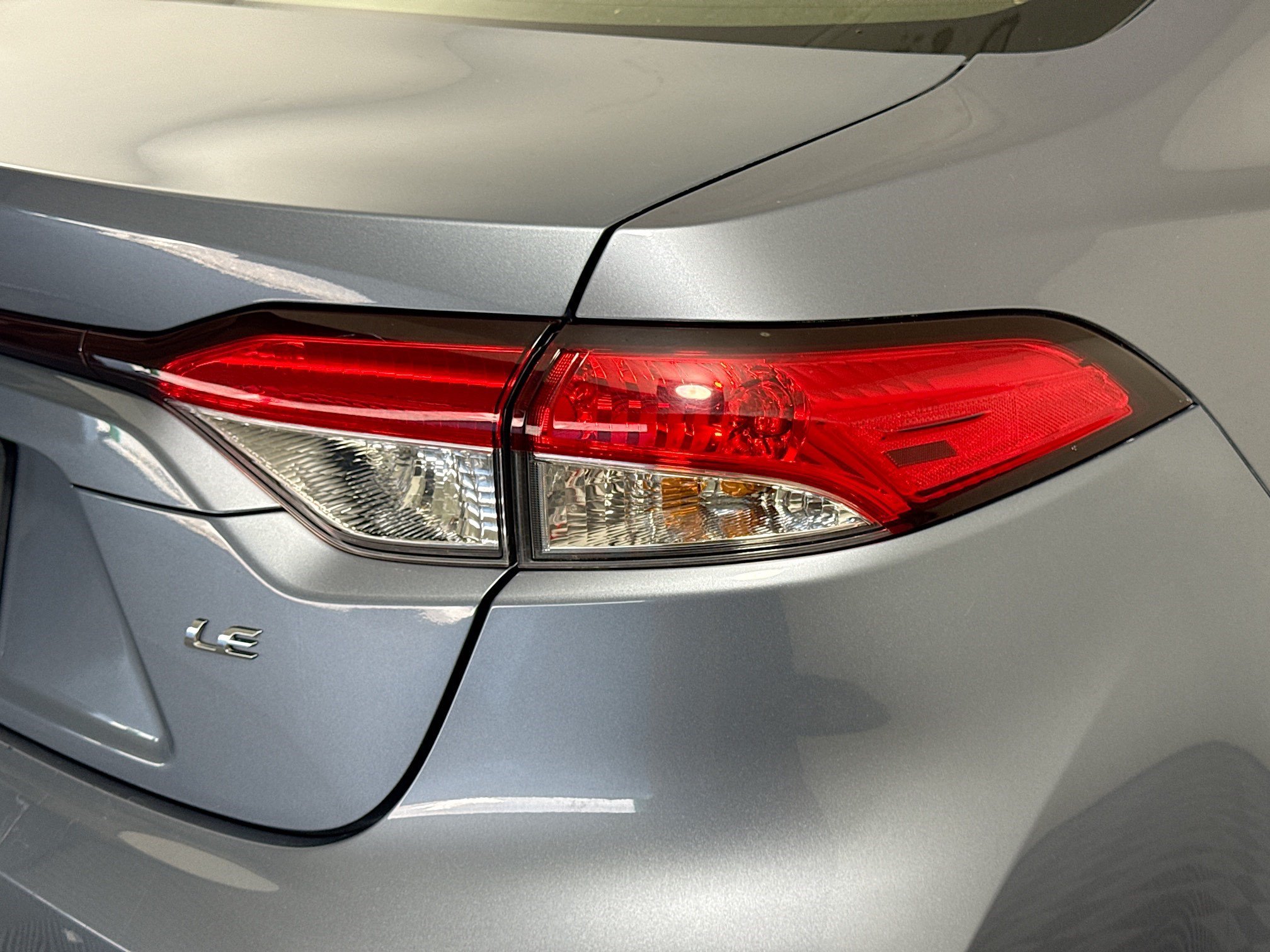 Used 2022 Toyota Corolla LE FWD image 33