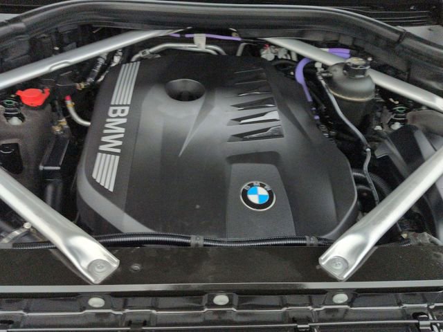 Used 2025 BMW X7 xDrive40i image 32
