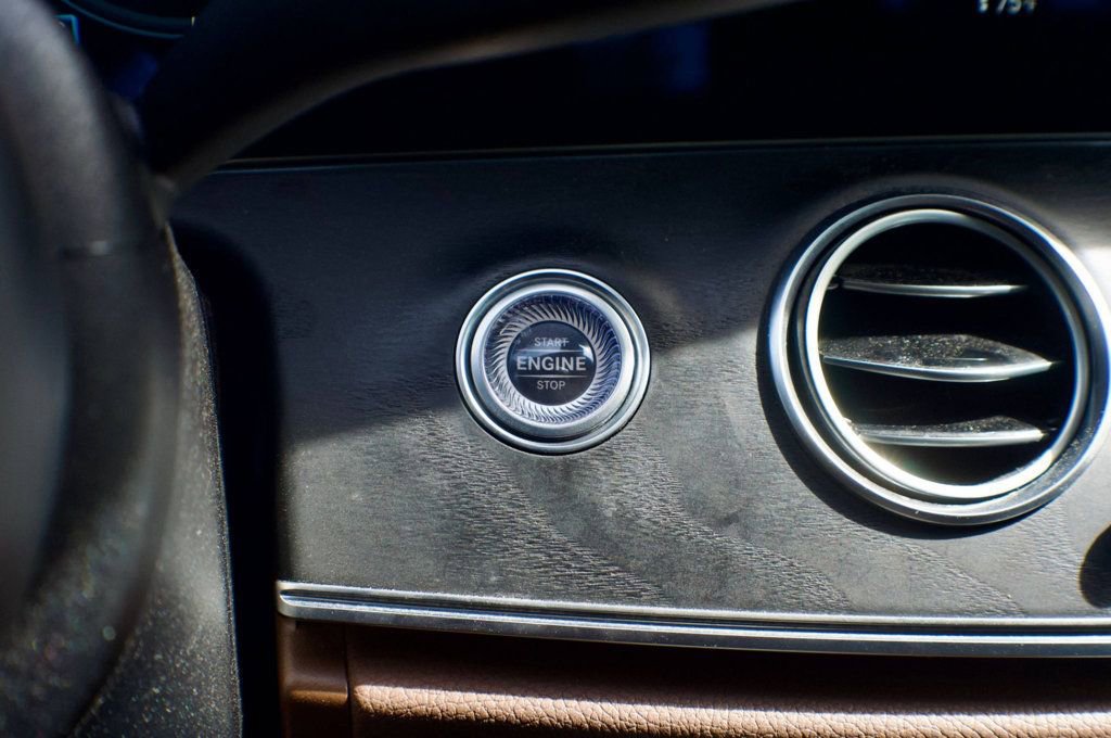 Used 2022 Mercedes-Benz E 450 4MATIC All-Terrain Wagon image 32