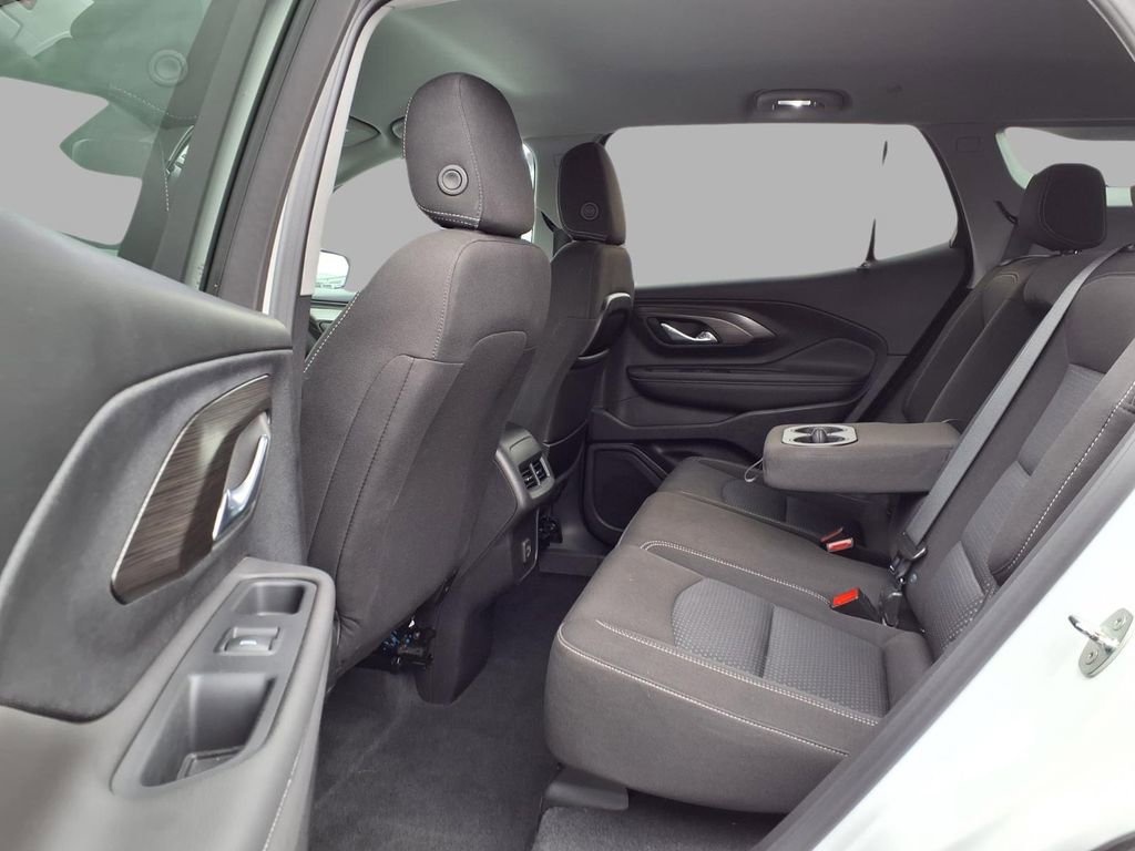 Used 2023 GMC Terrain SLE w/ Driver Convenience Package image 26