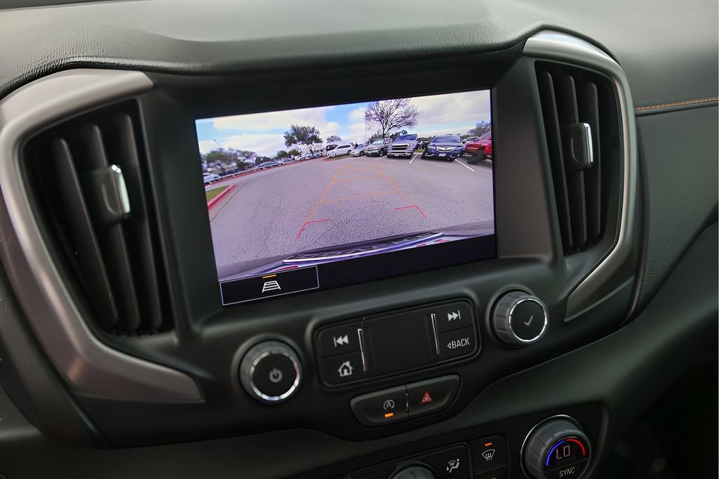 Used 2024 GMC Terrain AT4 image 20